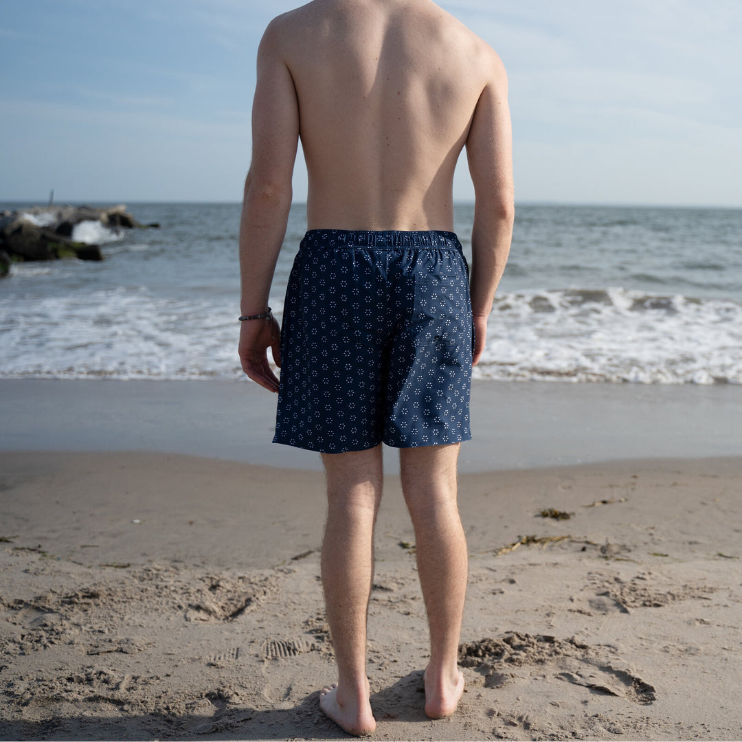Dreamwave Men's Compression Liner Swim Trunks with Phone Pocket 7 inch Inseam Anti Chafing Navy Medallion