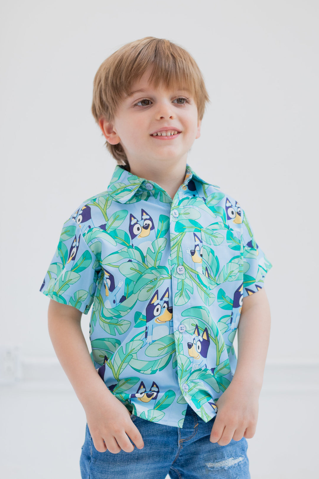 Camisa de vestir azul hawaiana con botones