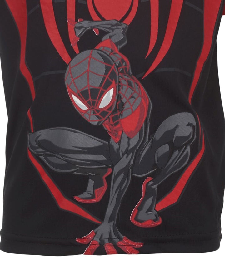 Conjunto de pantalones cortos de malla con camiseta atlética de Spiderman