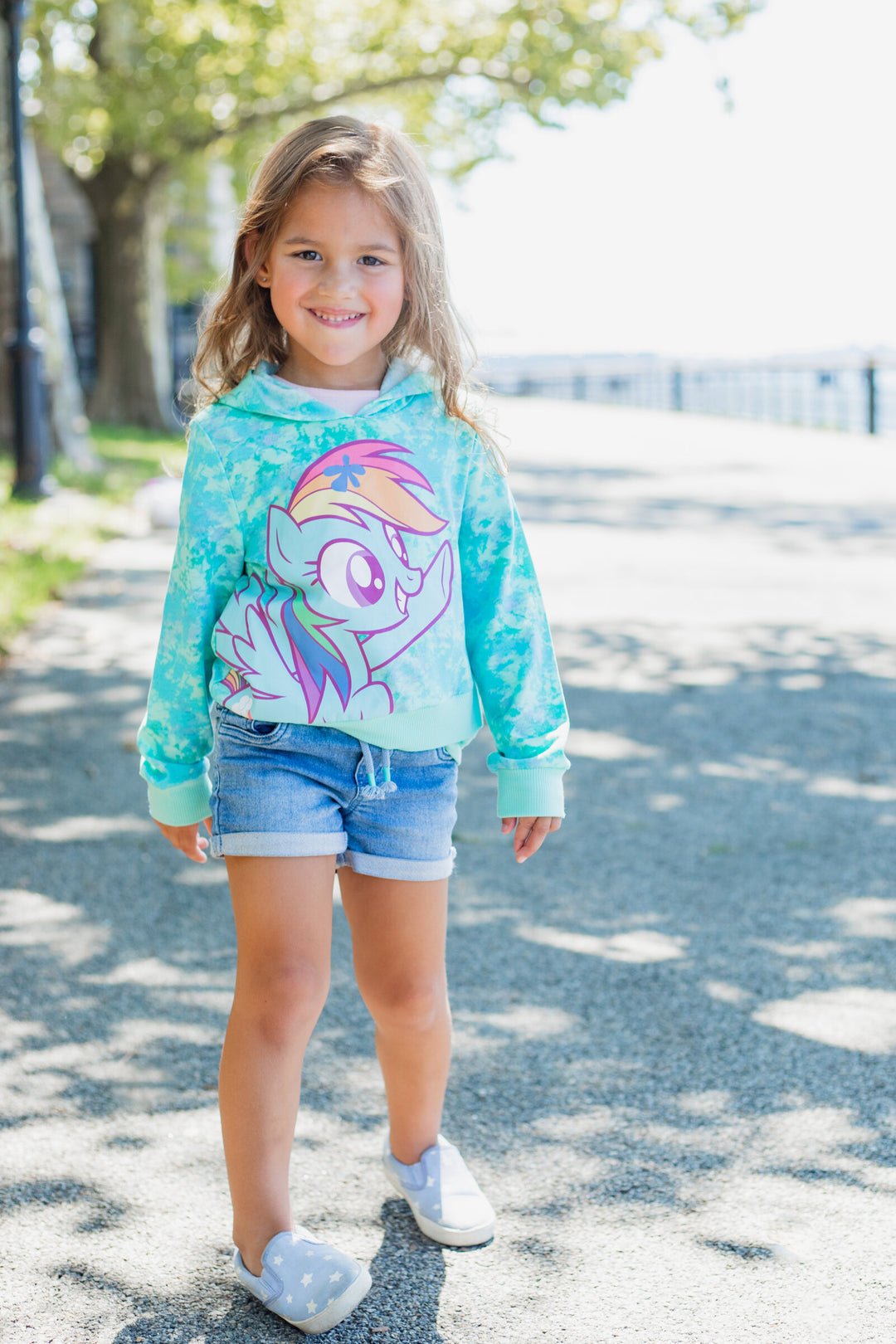 My Little Pony Rainbow Dash Girls French Terry Pullover Crossover Sudadera con capucha para niños pequeños a niños grandes