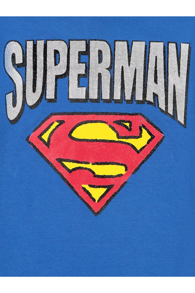 Conjunto de camiseta gráfica y pantalones cortos de Superman